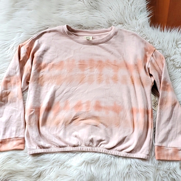 a.n.a Tops - a.n.a tie dye sweatshirt